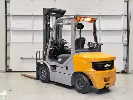 Diesel heftrucks 2024  Still RCD35 Plus (3)