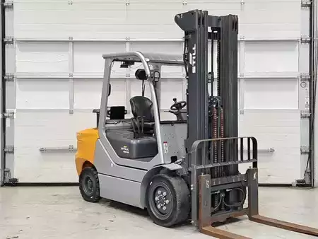 Diesel heftrucks 2024  Still RCD35 Plus (6)