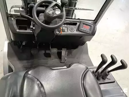 Diesel heftrucks 2024  Still RCD35 Plus (8)