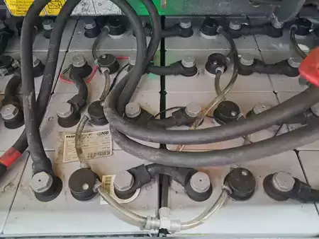 Elektro 4 Rad 2021  Aisle Master 20NE (9)