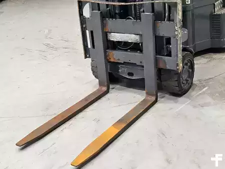 Elektro 4 Rad 2021  Aisle Master 20NE (7)