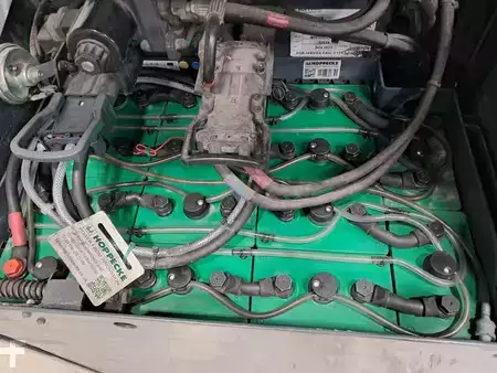 Eléctrico - 3 rodas 2014  Combilift CBE3000 (8)