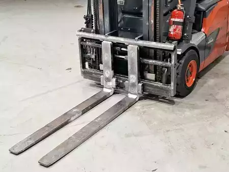 Electric - 3 wheels 2014  Linde E16-02 (7)
