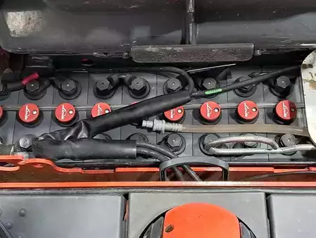 Штабелери стоячі  Linde D12 AP (7)