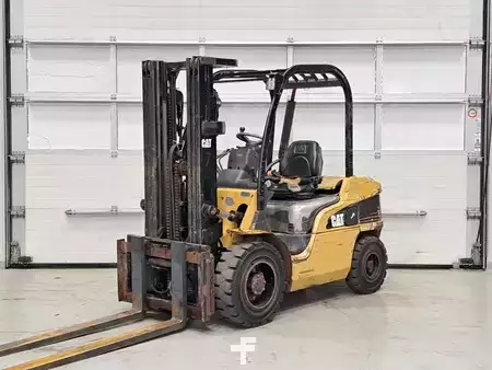 Diesel heftrucks 2007  CAT Lift Trucks DP30N (1)