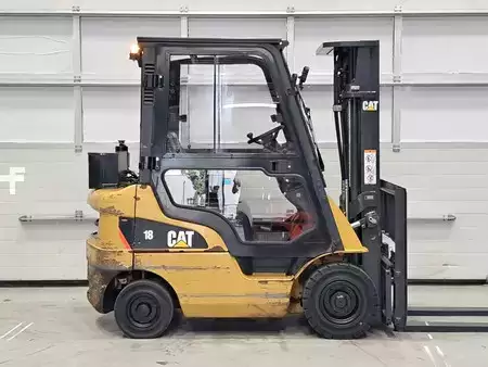 Empilhador diesel 2015  CAT Lift Trucks DP18NT (16)