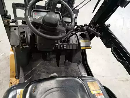 Empilhador diesel 2015  CAT Lift Trucks DP18NT (19)