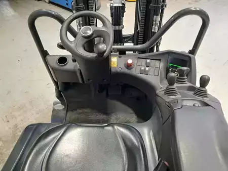 4-wiel elektrische heftrucks 2019  Linde E25R-01 (8)