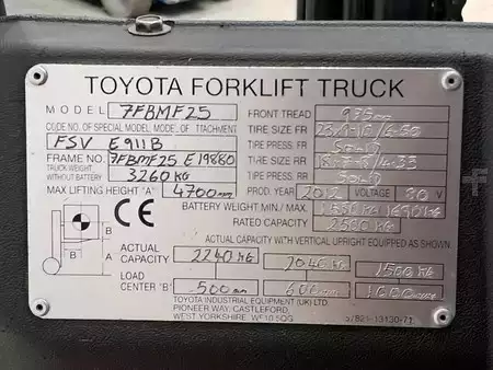 4-wiel elektrische heftrucks 2012  Toyota 7FBMF25 (11)