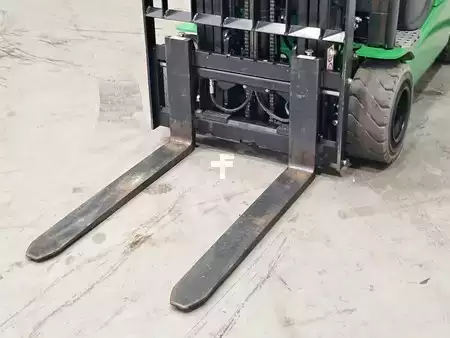 Electric - 4 wheels 2024  Cesab B420II (8)