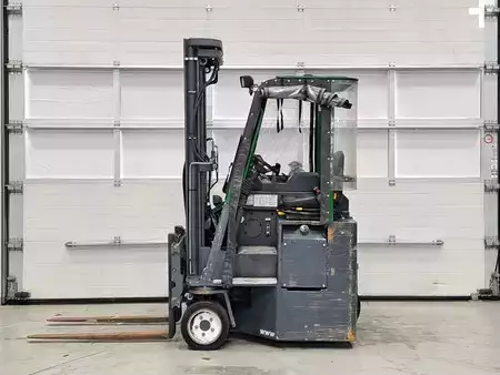 Dieselstapler 2015  Combilift CB3000 (2)