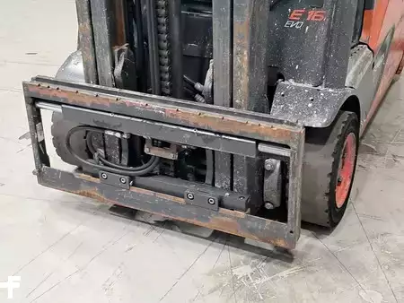 Apilador eléctrico 2019  Linde E16-02 (7)