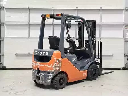 Diesel truck 2019  Toyota 02-8FDF18 (4)