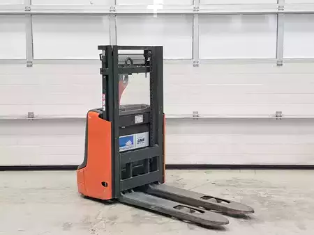 Apilador eléctrico 2019  Linde L12 (6)