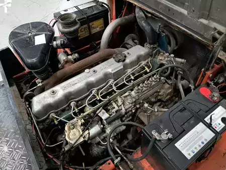 Diesel Forklifts - Nissan YF03A33TU (9)