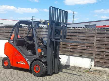 LPG VZV 2008  Linde H 30 T (2)