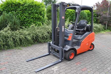 Carrelli elevatori GPL 2014  Linde H 20 T (1)