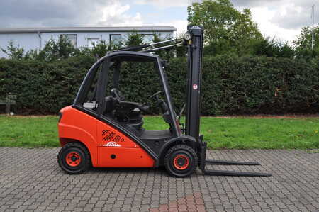 Carrelli elevatori diesel 2014  Linde H 25 D (2)