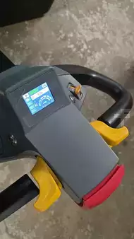 Apilador eléctrico 2026  HC (Hangcha) CDD15-WS-I (3)