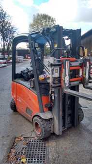 4-wiel elektrische heftrucks 2010 Linde E20PH-01 (1)