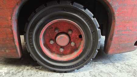 Elektryczne 3-kołowe 2007  Linde E18L-00 (7)