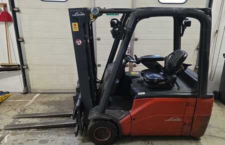 Elektryczne 3-kołowe 2007 Linde E18L-00 (1)