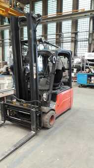 3-wiel elektrische heftrucks 2012 Linde E18L-01 (1)