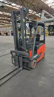 Elektro 4 Rad 2015  Linde E20PH-02 (1)