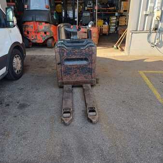 Wózki niskiego podnoszenia 2006 Linde T20SP (2)