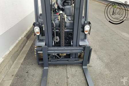 Carrelli elettrici 3 ruote 2010  Linde E15 (6)