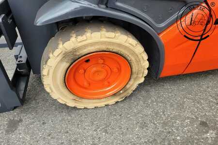 Carrelli elettrici 3 ruote 2010  Linde E15 (9)