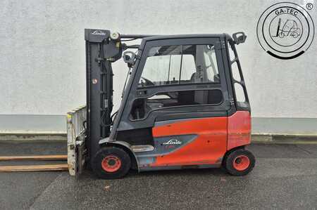 Eléctrico - 4 rodas 2011  Linde E25/600 HL (2)