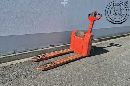 Electric Pallet Trucks 2021  Linde MT15 (1)