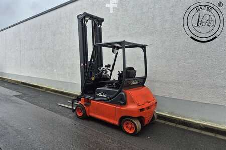 Eléctrico - 4 rodas 2005  Linde E18P-02 (3)