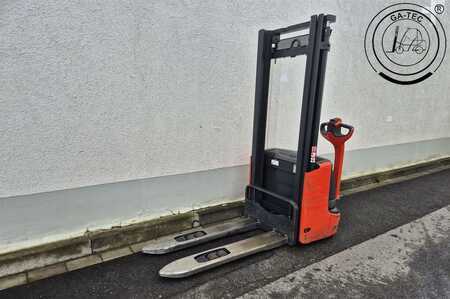 Ruční vysokozdvižný vozík 2019  Linde L12 (1)