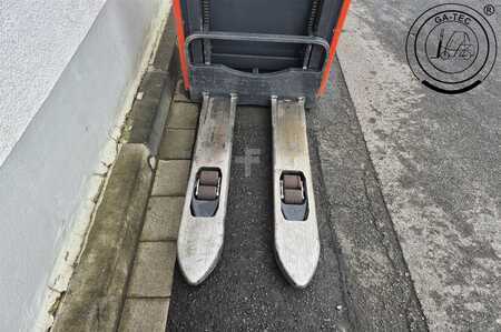 Ruční vysokozdvižný vozík 2019  Linde L12 (7)