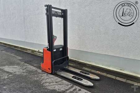 Ruční vysokozdvižný vozík 2019  Linde L12 (4)