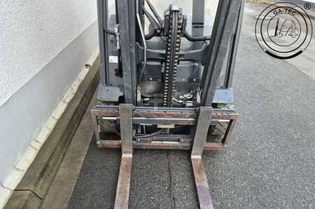 Eléctrico - 3 rodas 2018  Linde E16 (6)