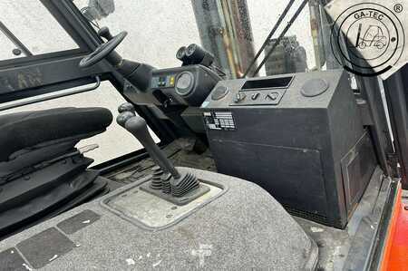 Gázüzemű targoncák 2005  Linde H60T-03 (10)