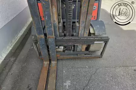 Diesel gaffeltruck 2009  Linde H30D (6)