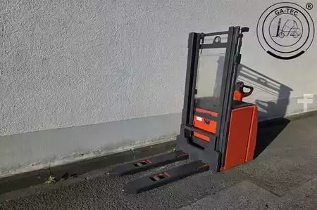 Ruční vysokozdvižný vozík 2017  Linde L16 (1)