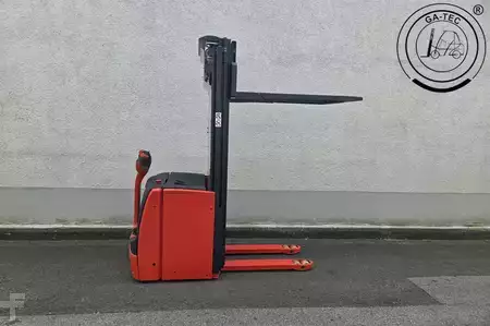 Wózek wysokiego podnoszenia 2023  Linde L14 (8)