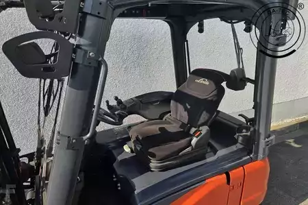Chariots électriques à 4 roues 2020  Linde E20PH EVO (7)