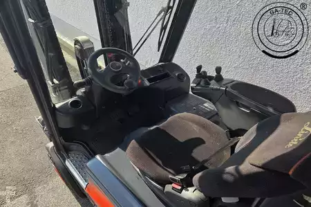 Chariots électriques à 4 roues 2020  Linde E20PH EVO (8)