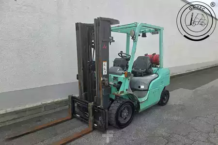 LPG heftrucks 2015  Mitsubishi FG25T (1)
