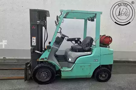 LPG heftrucks 2015  Mitsubishi FG25T (2)