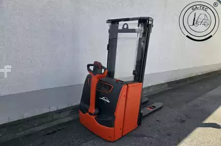 Wózek wysokiego podnoszenia 2020  Linde L14 (6)