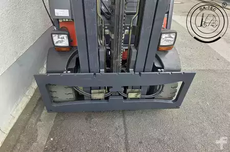 Chariots élévateurs GPL 2005  Linde H35T (6)