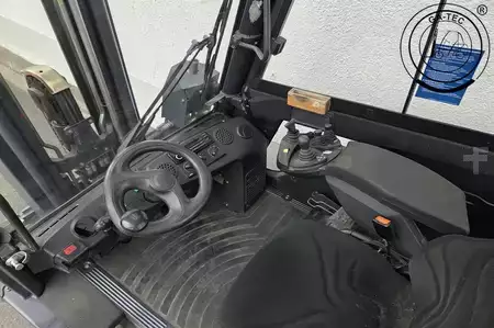 Chariots élévateurs GPL 2005  Linde H35T (8)