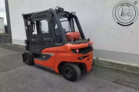 Empilhador a gás 2021  Linde H25T (3)